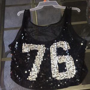 Express Croptop with sequins